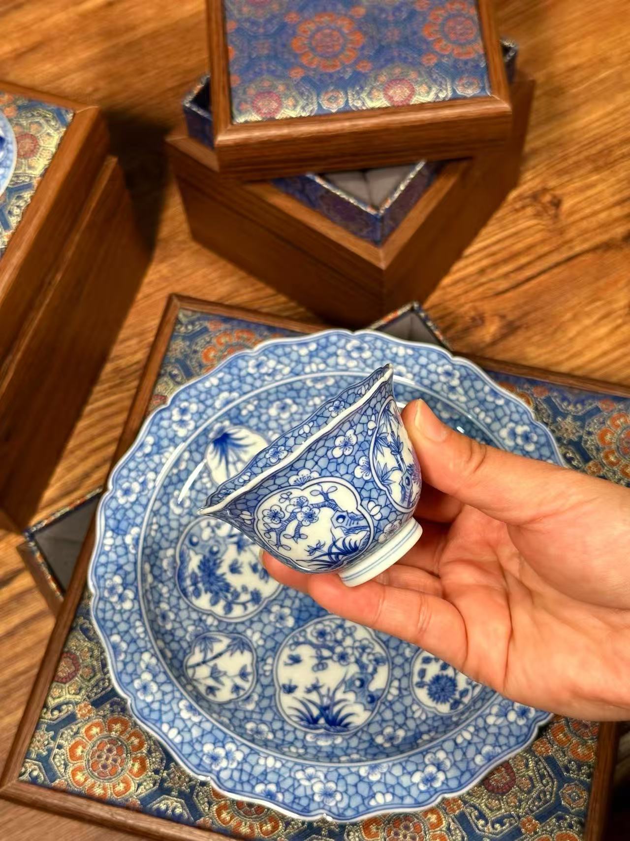nderglaze Blue-and-White “Ice Plum Blossoms” Set with Openwork Pine, Bamboo, and Plum Motifs