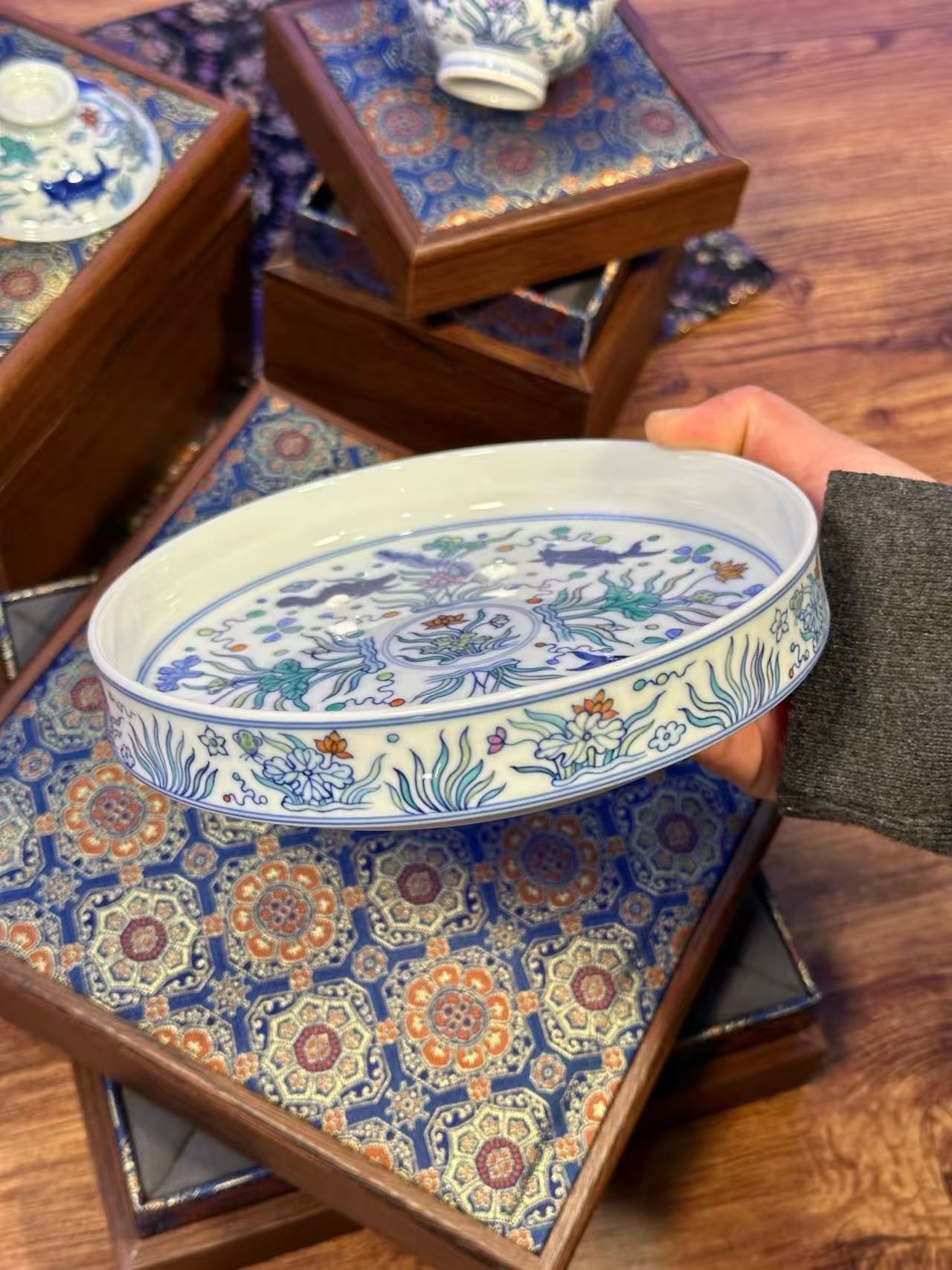 Blue-and-White Doucai Fish-and-Waterweed Pattern Set