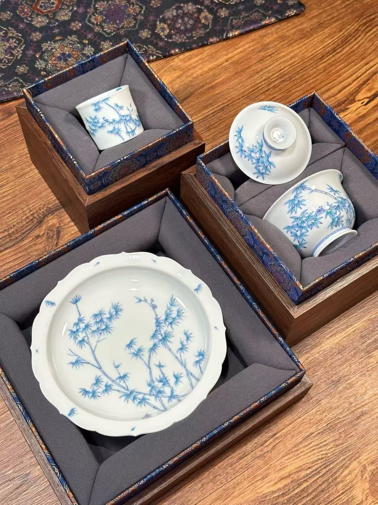 “Step by Step” Doucai Set