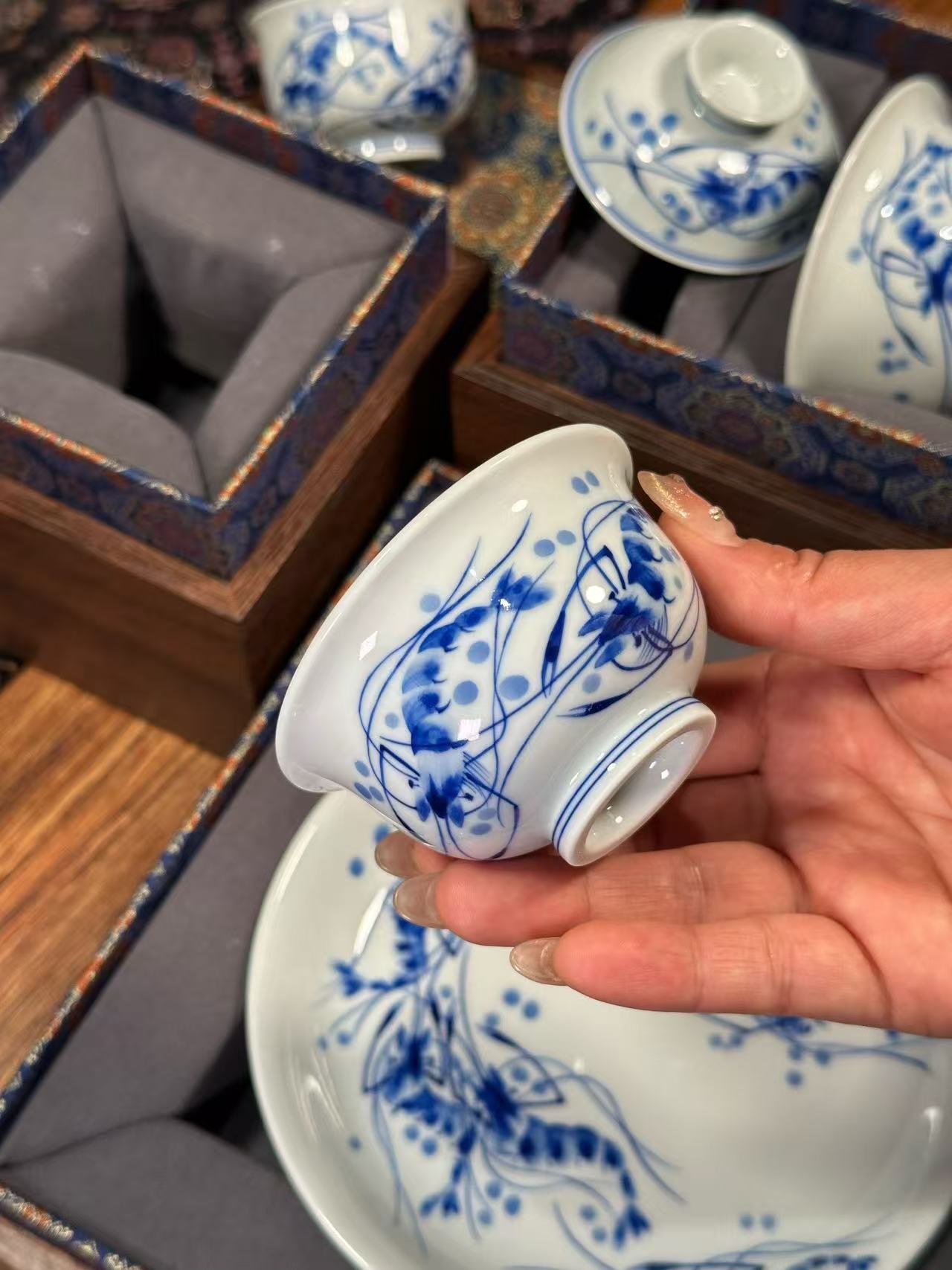 Diligence Brings Rewards” Blue-and-White Impressionist Set