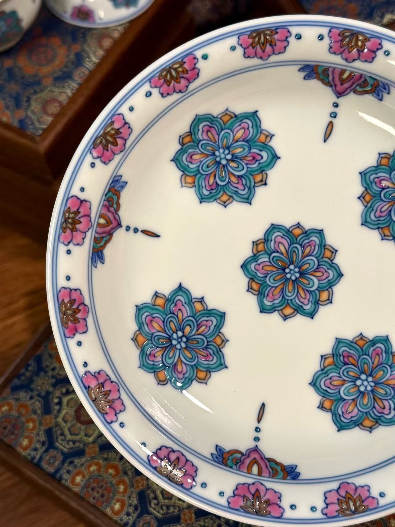 Blue-and-White Doucai Baoxiang Pattern Set