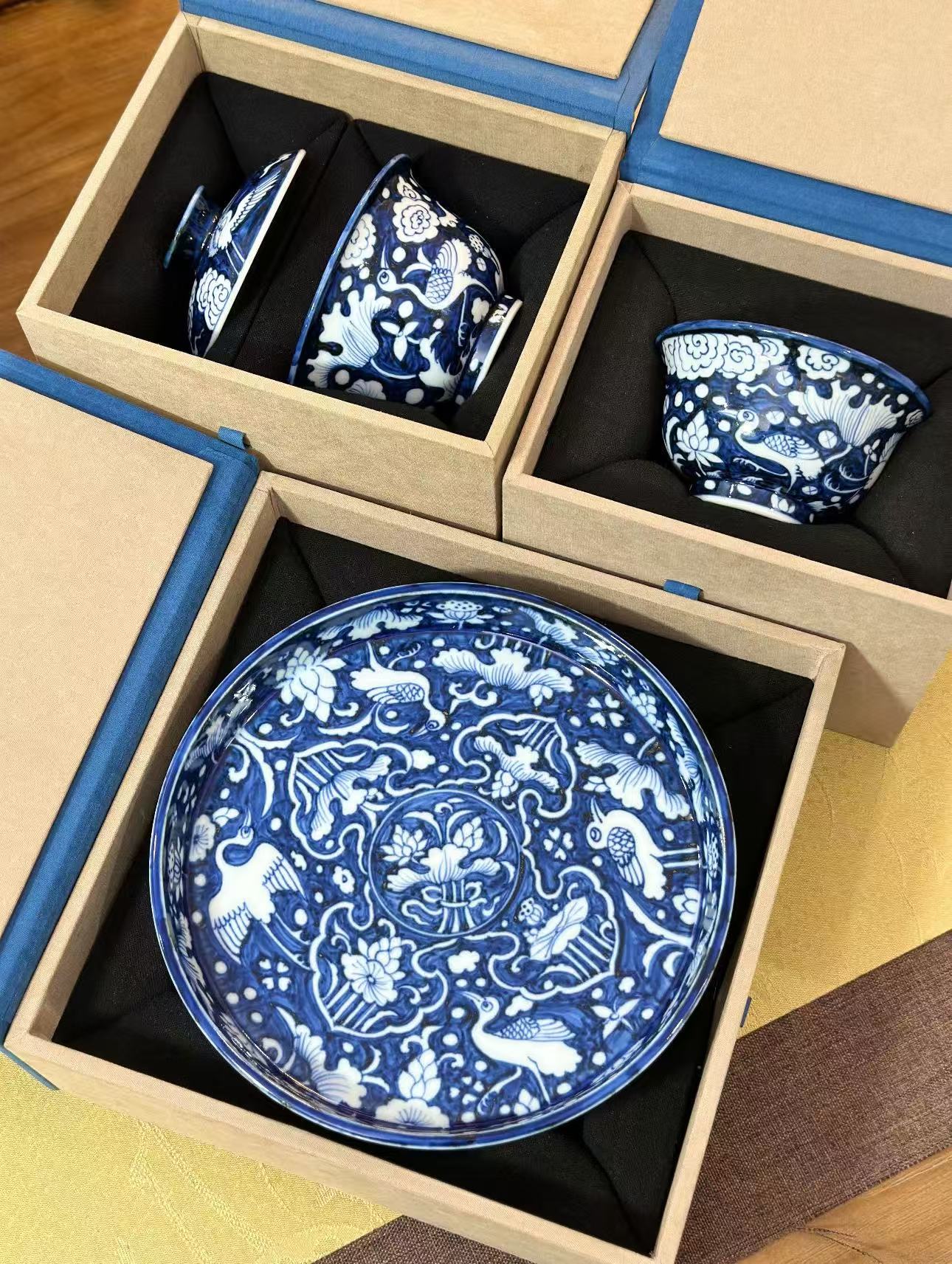 A Chai Kiln Replica of the Yuan Dynasty “One Egret Symbolizing Prosperity”