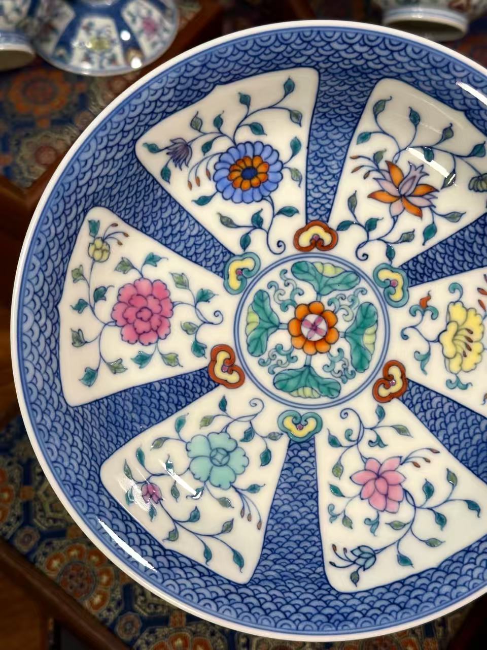 Blue-and-White Doucai Floral Set with Openwork Design
