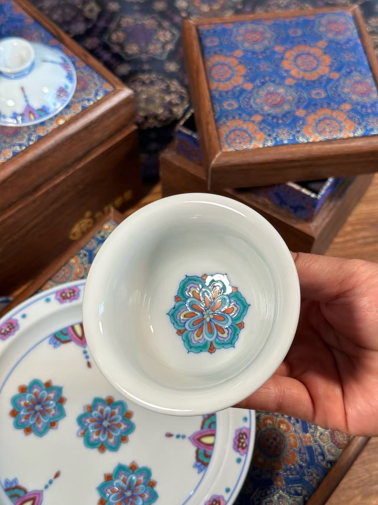 Blue-and-White Doucai “Baoxianghua” Set