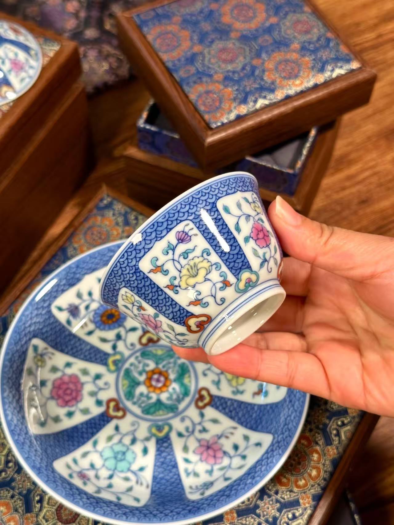Blue-and-White Doucai Floral Set with Openwork Design