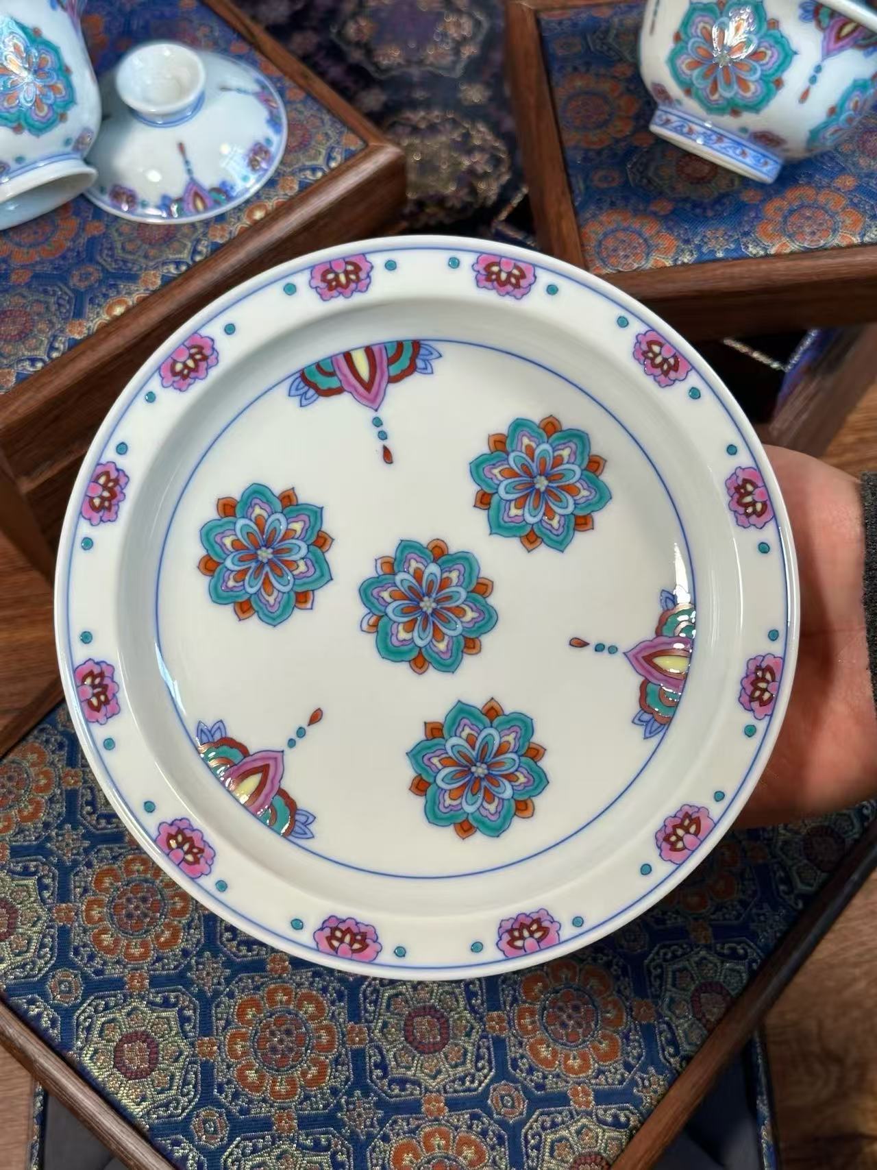 Blue-and-White Doucai “Baoxianghua” Set