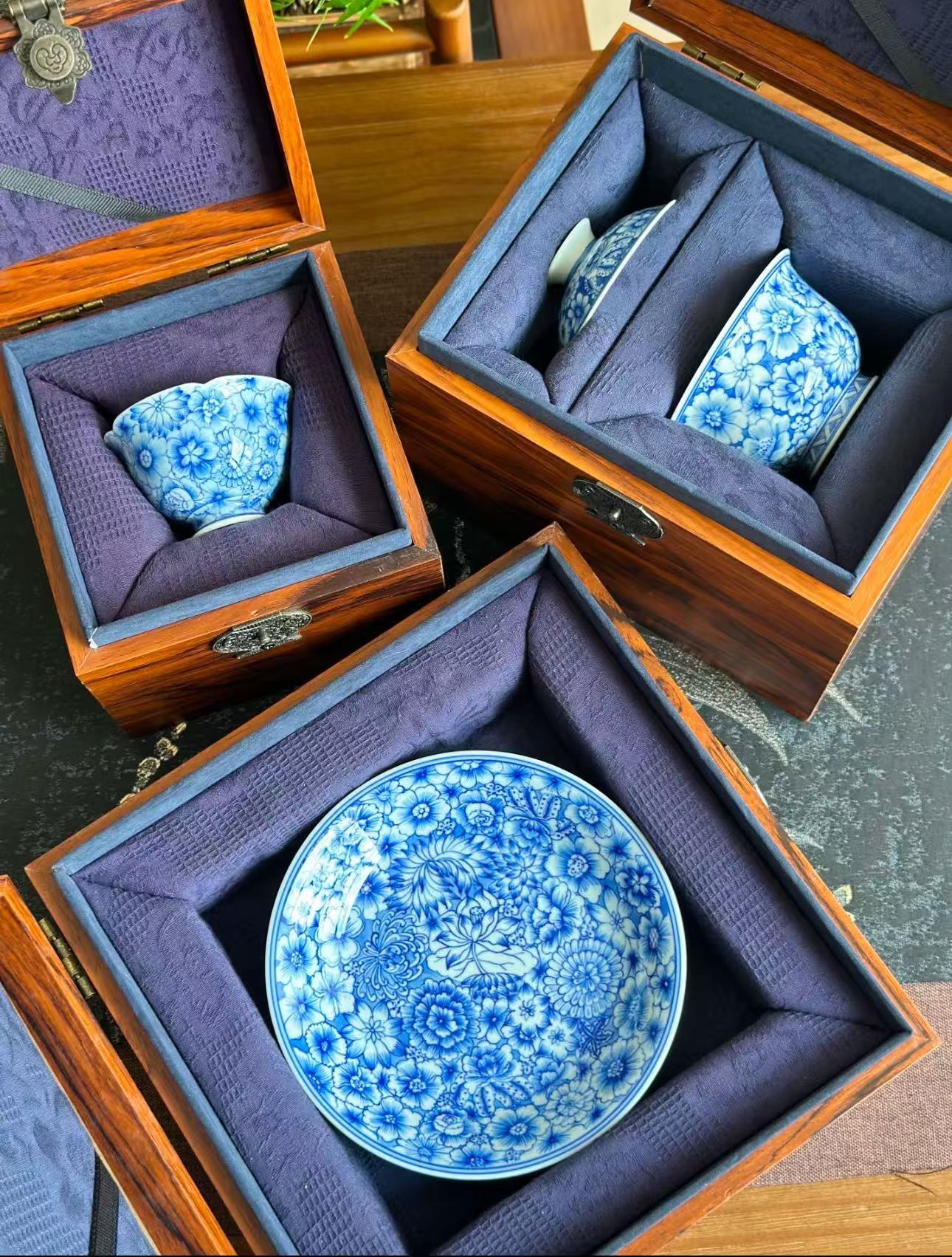 Blue-and-White “Ten Thousand Flowers” from the Chai Kiln