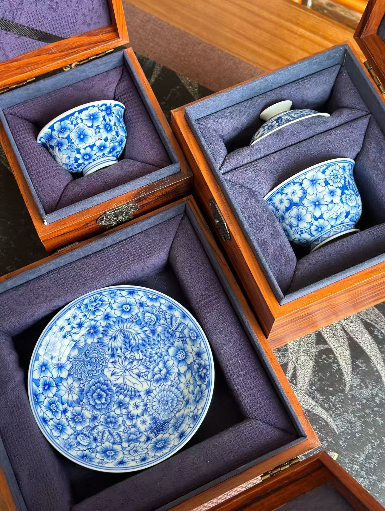 Blue-and-White “Ten Thousand Flowers” from the Chai Kiln