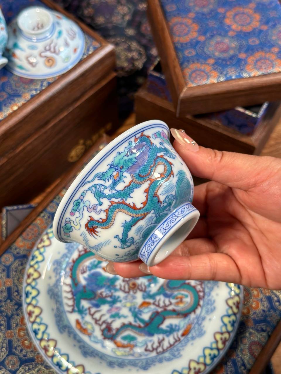 Hand-Painted Doucai Double Dragon Tea Set – Three-Piece Collection