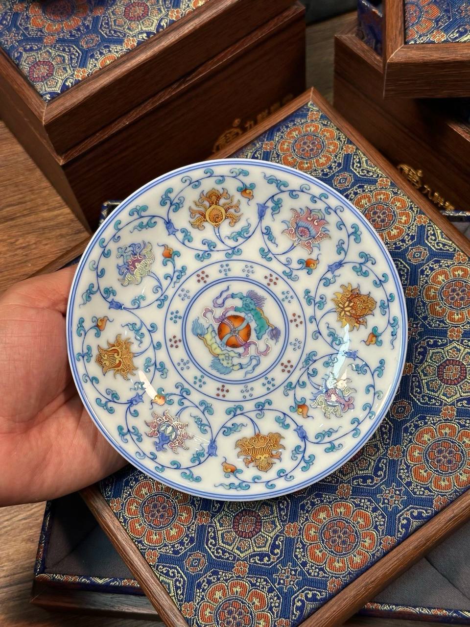 Hand-painted Red-Underglaze Doucai and Silver-Outlined Scroll Lotus Set