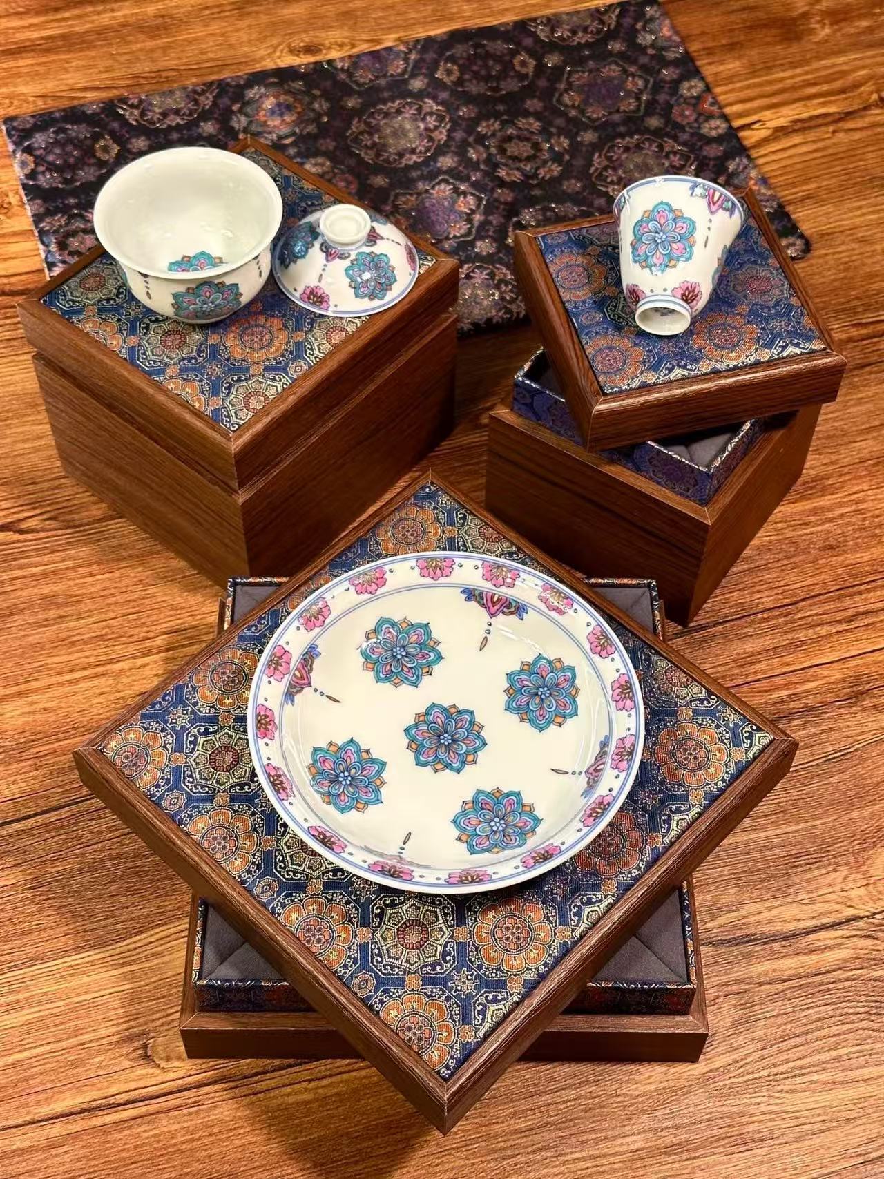 Blue-and-White Doucai Baoxiang Pattern Set