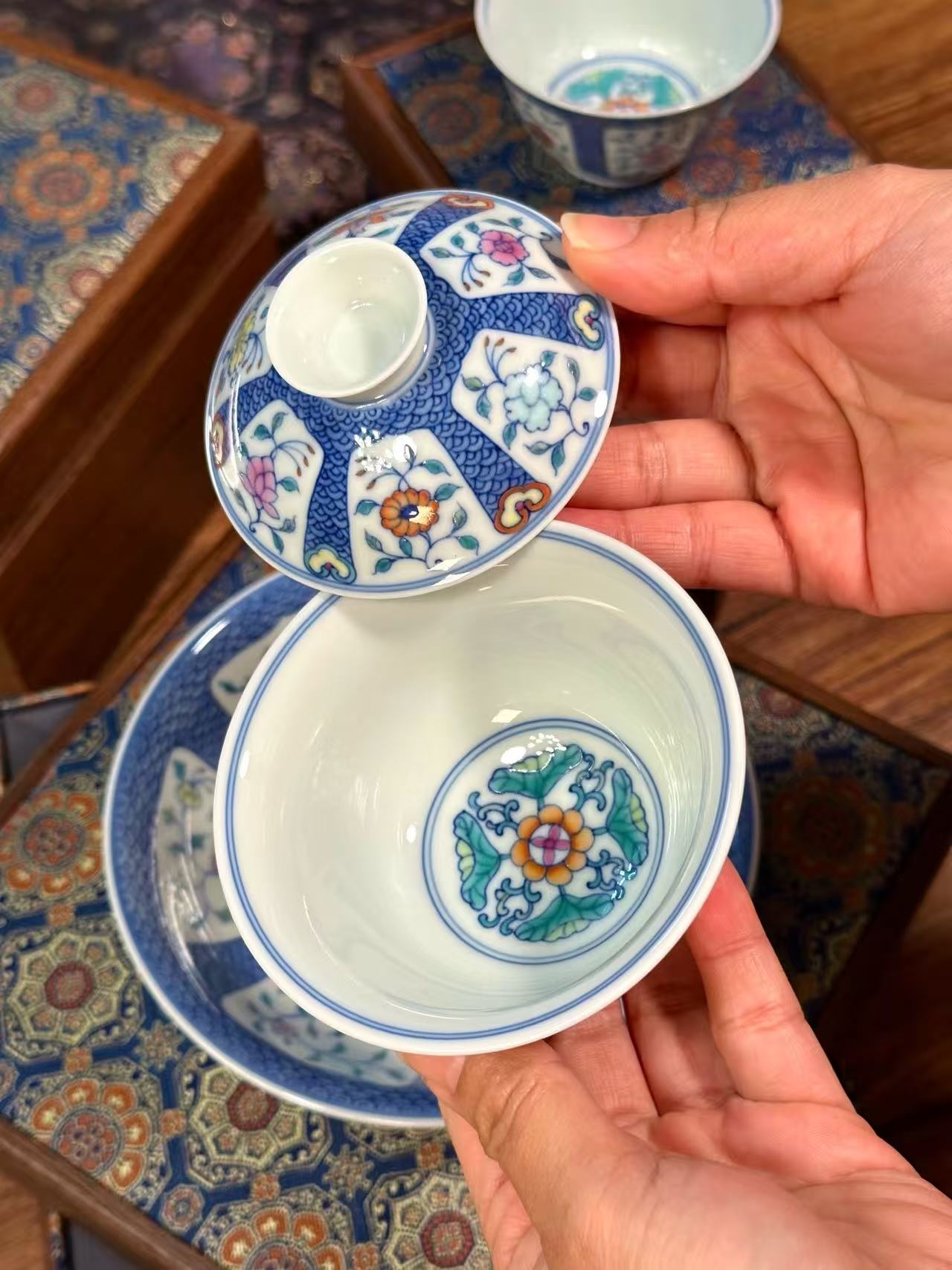 Blue-and-White Doucai Floral Set with Openwork Design