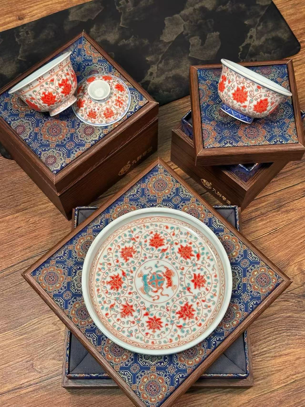 Doucai Ferric Red Scrollwork with Auspicious Beasts Pattern Set