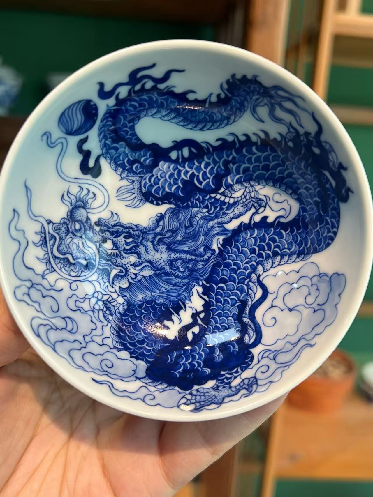 Jingdezhen Blue-and-White Dragon-Patterned Cup