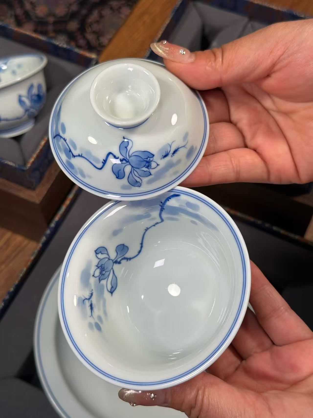 Underglaze Blue-and-White “A Single Thought, a Lotus Blooms” Set